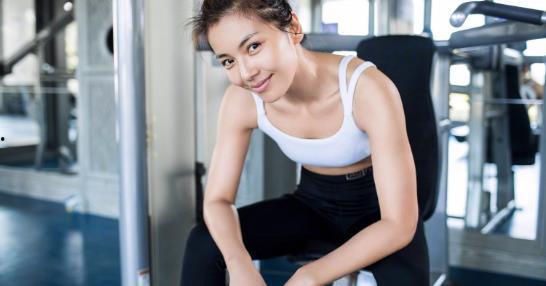 明星都喜欢健身,塑造完美身材的秘密武器